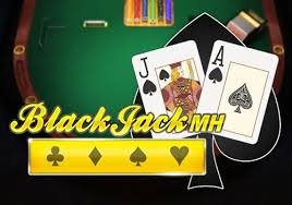 casiono777 Myanmar Online Casino Platform ၏ Live Casino နှင့် Slots ကစားနေသည့် မြင်ကွင်း